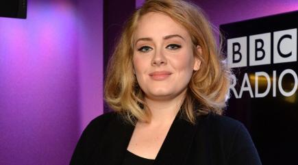 Adele not allowed to send her own tweets due to 'drunk tweeting' in ...