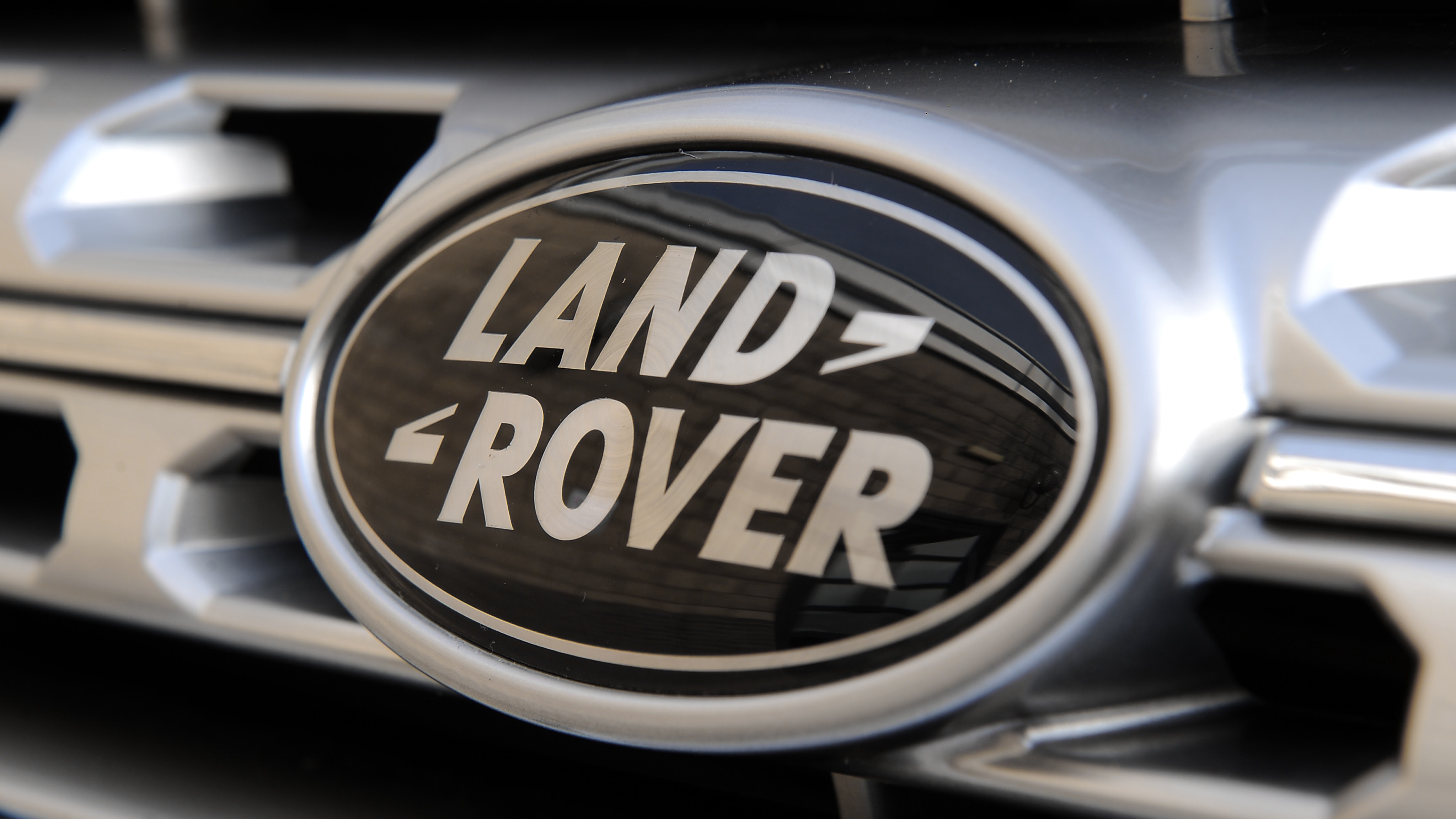Jaguar Land Rover recalls 44000 cars