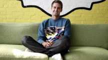 Snapchat founder Evan Spiegel posts video explaining to parents how Snapchat works