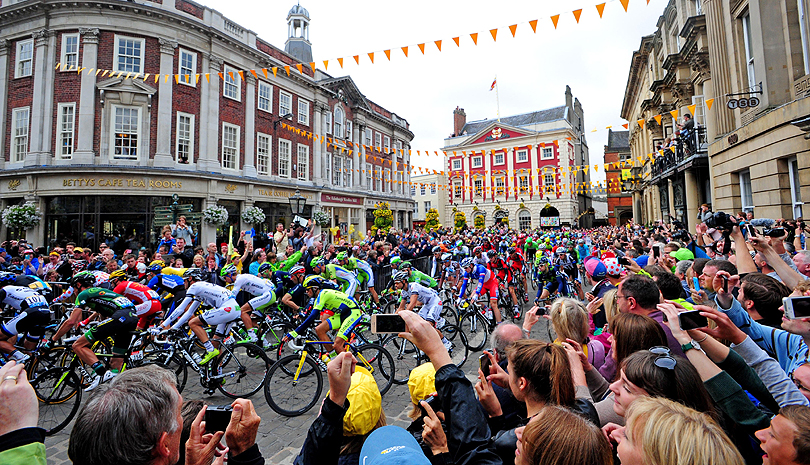The 2014 Tour De France navigates it's way through York passing Bettys Tea Rooms and the Mansion House