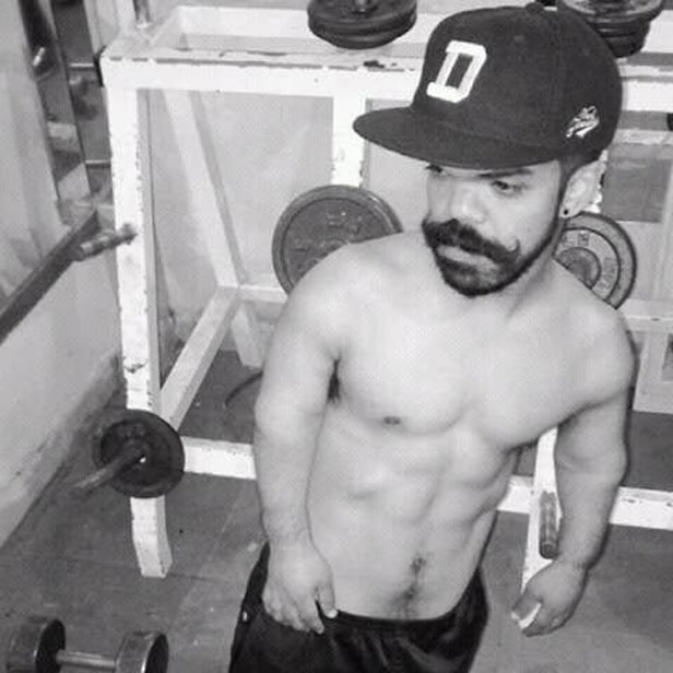 Meet The Hipster Dwarf Whose Sexy Weightlifting Photos Have Earned Him 