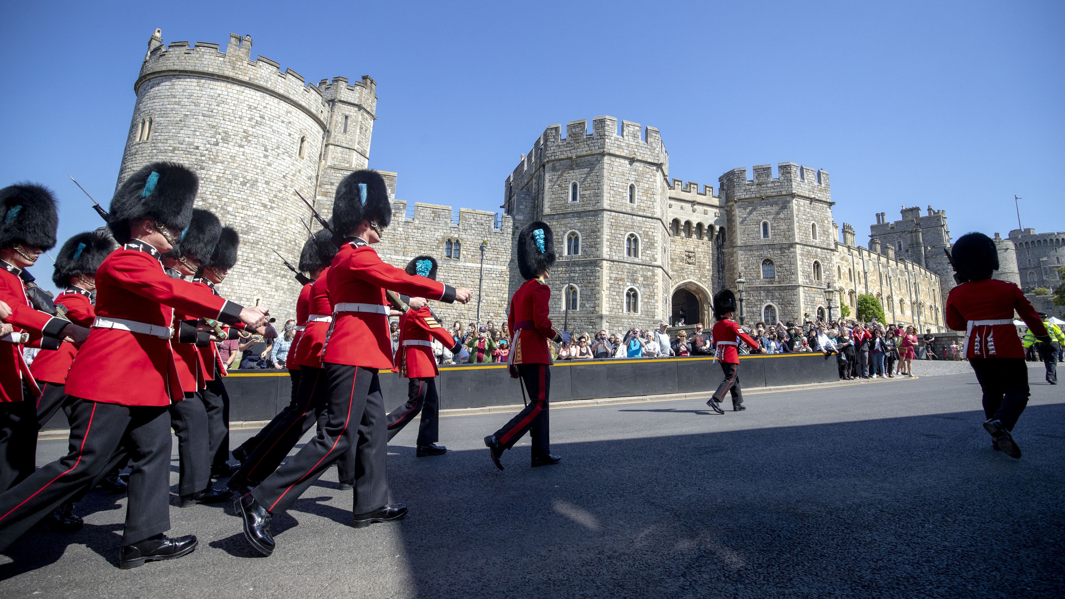Royal wedding fever strikes Windsor as excitement builds for Harry and Meghan | BT3500 x 1969